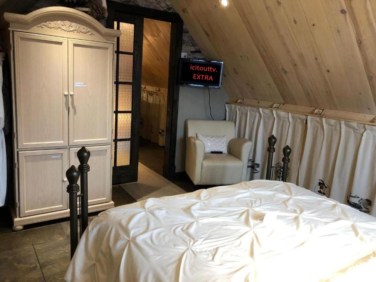 Appartement Champetre Saguenay Bagian luar foto